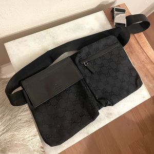 Vintage GUCCI GG Supreme Canvas & Leather Waist Bum Bag Black